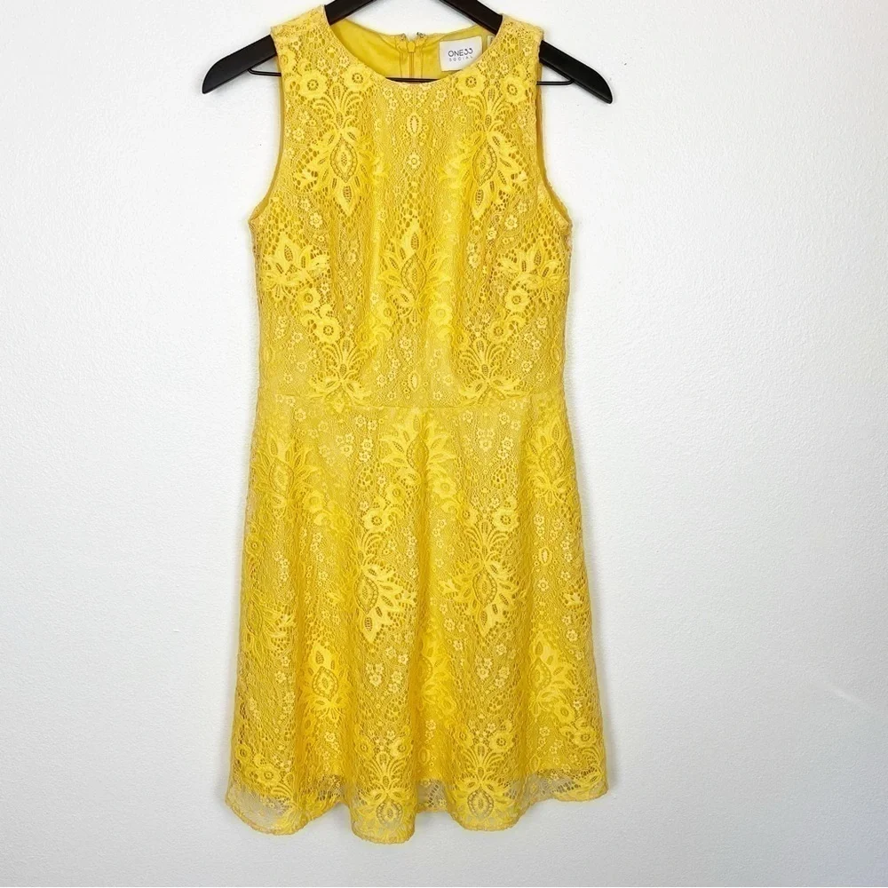 ONE33 Social Lace Yellow Marigold Dress - Picture 2 of 4